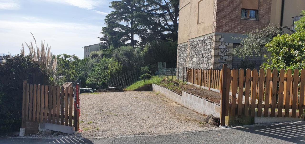 Apartamento La Casina Di Jo Siena Exterior foto