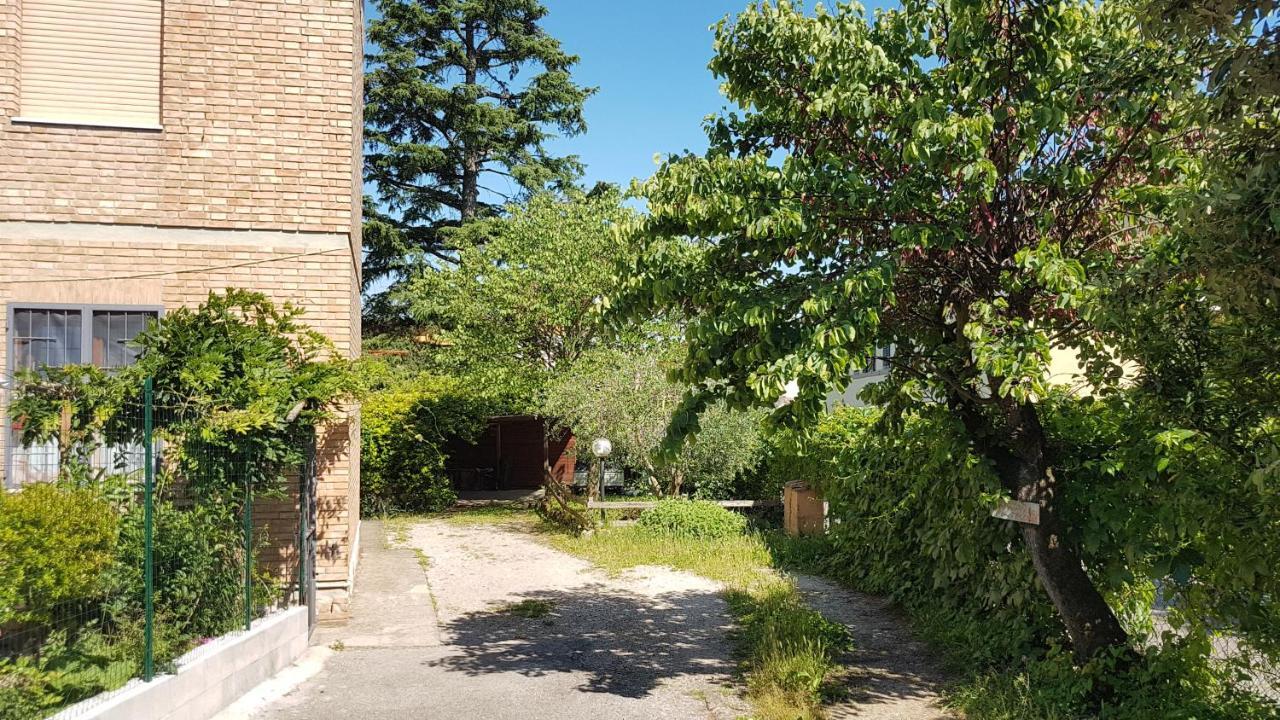 Apartamento La Casina Di Jo Siena Exterior foto